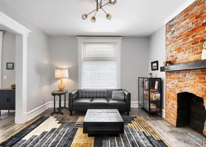 3br Victorian In Old Oaks, Near Village Holiday home *
