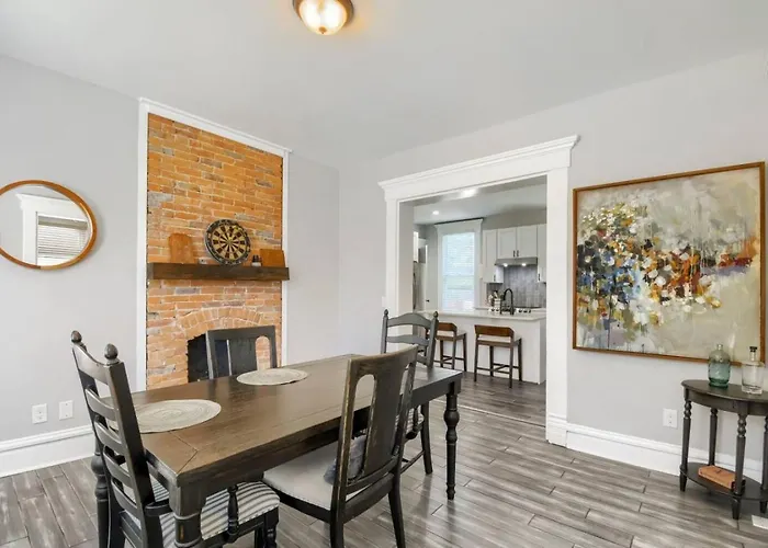 3br Victorian In Old Oaks, Near Village Holiday home